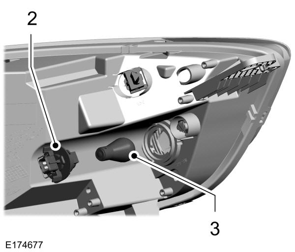 Sostituzione di una lampadina - 4 porte 