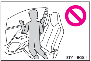 Precauzioni relative agli airbag SRS
